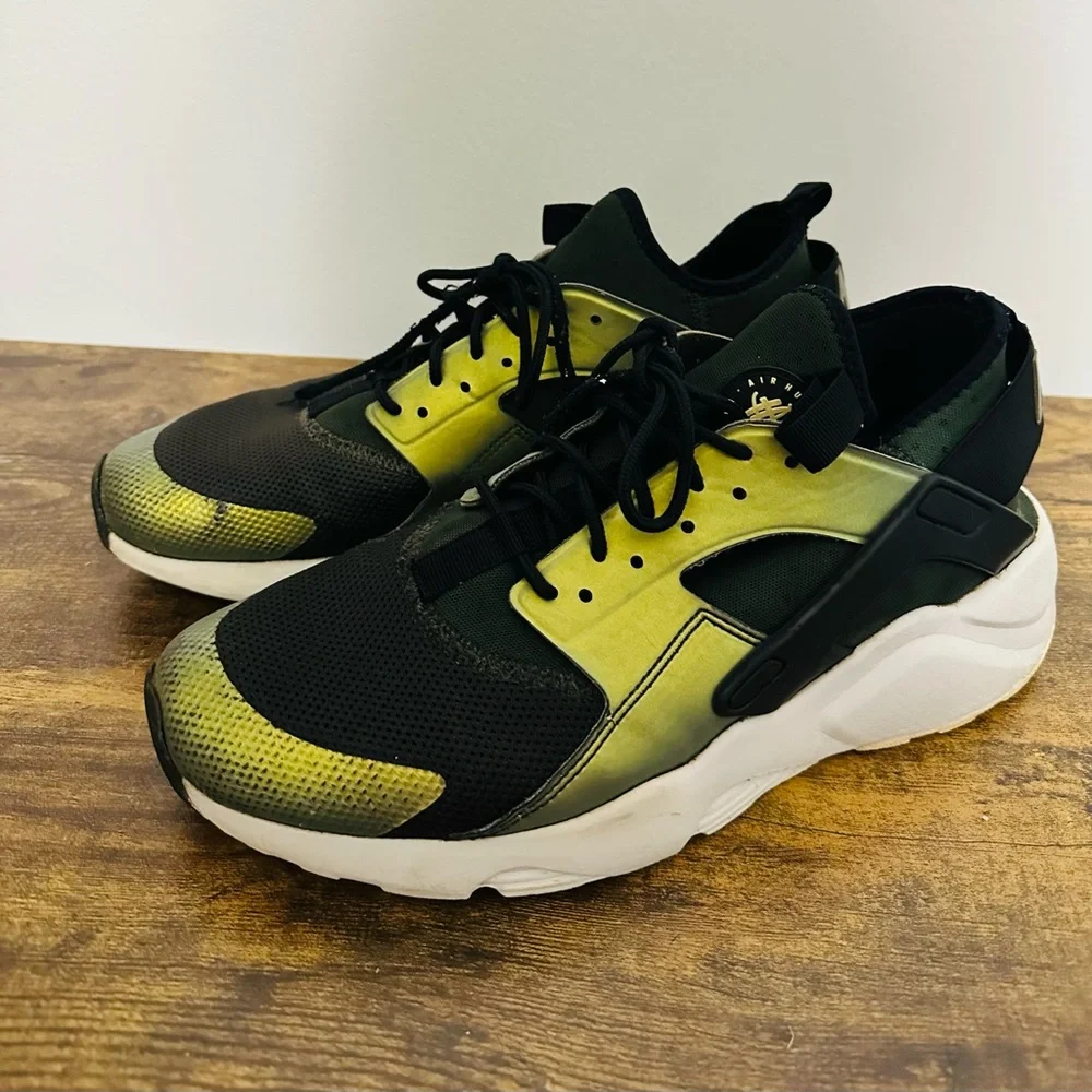 Men's Nike Air Huarache Run Ultra SE Sequoia/Metallic Green Sneakers‎ Sz 10,5